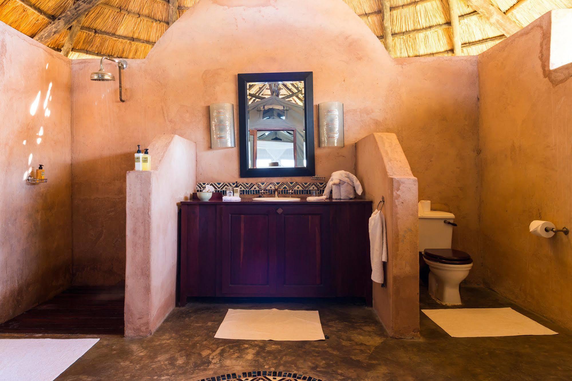 Royal Zambezi Lodge Mafuta Dış mekan fotoğraf
